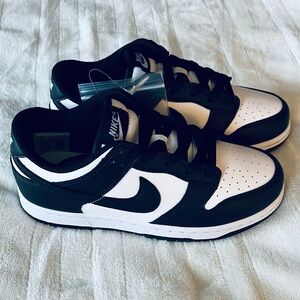 NIB Nike Dunk Low White/Black Panda PS Sneakers Youth Size 3